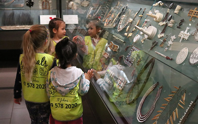 Pascals St John daycare children trip to Auckland museum
